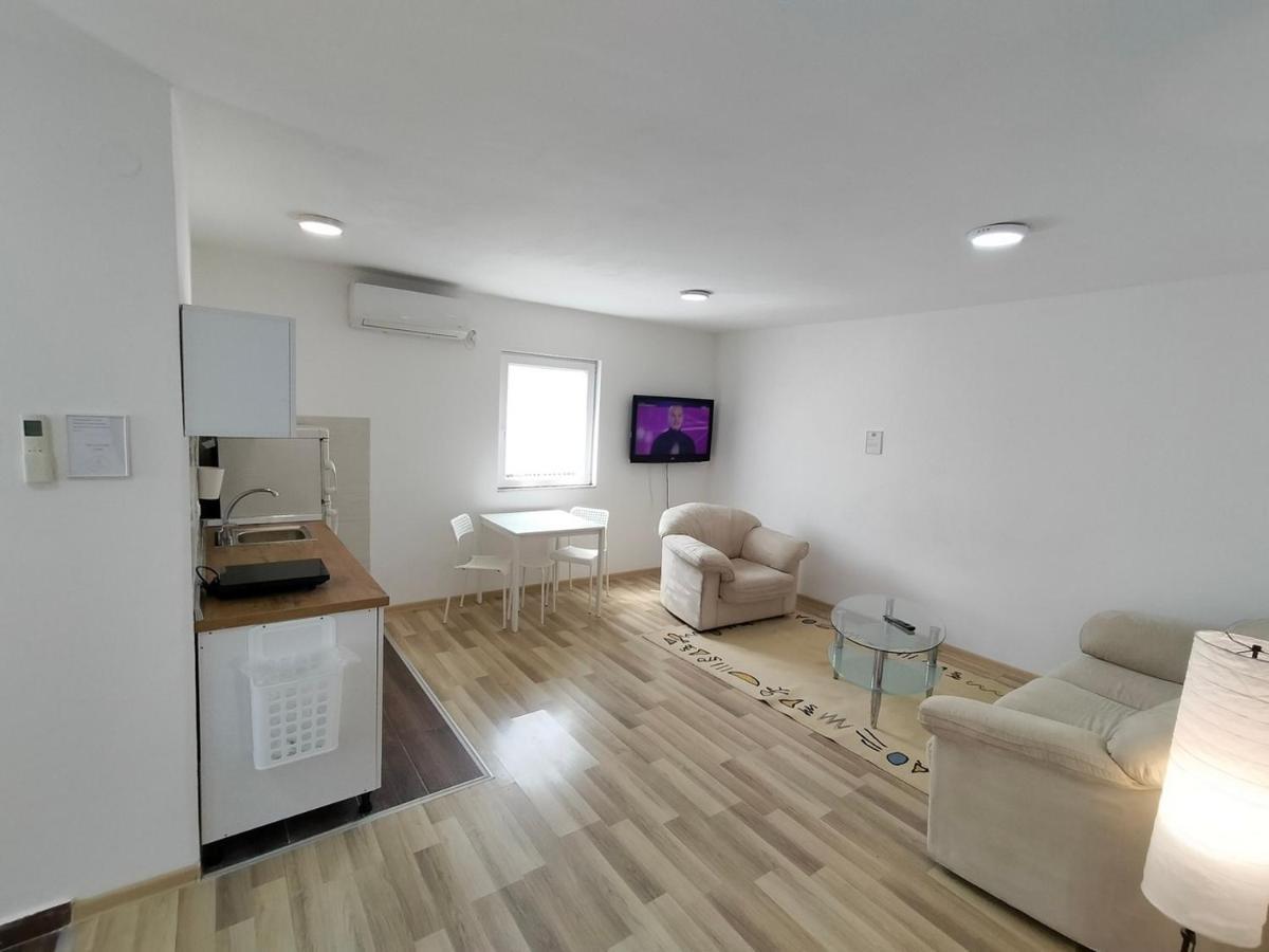 A1 - Airport Belgrade Apartment מראה חיצוני תמונה