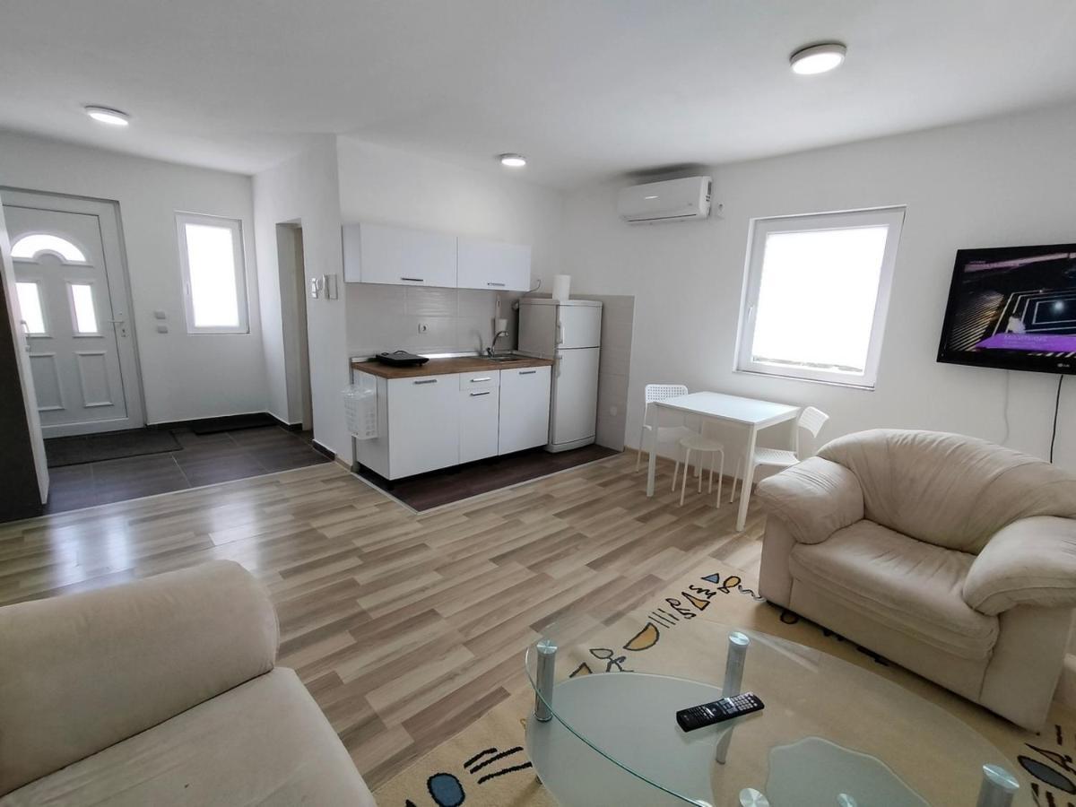 A1 - Airport Belgrade Apartment מראה חיצוני תמונה